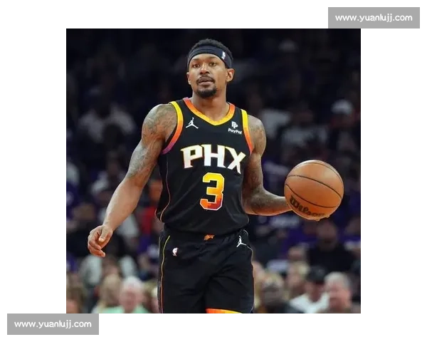 太阳官方庆生！比尔 32 岁焕发新生，高效赛季再证全明星价值