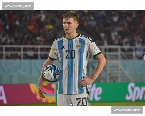 帕雷德斯盛赞马斯坦托诺：17 岁天才中场的全能表现令人惊叹