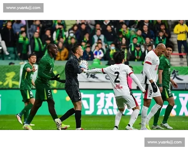 恩加德乌乌龙送礼 国安 1-0 登顶中超